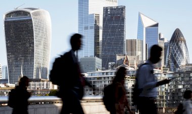 City of London bosses’ pay could be linked to improving staff diversity in workplaces - Voice Online