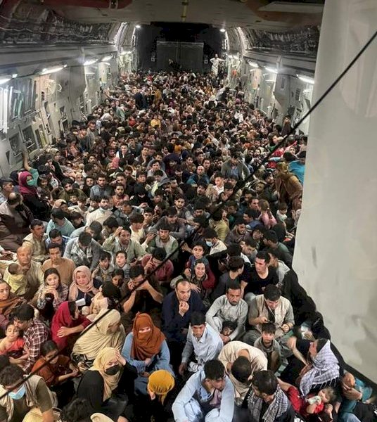 Uganda agree to take in up to 2,000 Afghan refugees