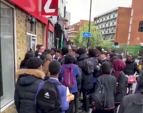 We want answers, say parents of schoolgirl cuffed by school patrol cop