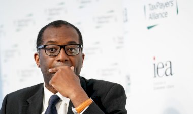 Kwasi Kwarteng sacked as Chancellor