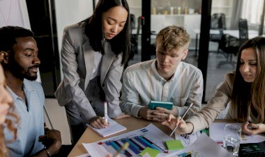 How Small Business Teams Can Craft Powerful Sales Pitches and Marketing Stories